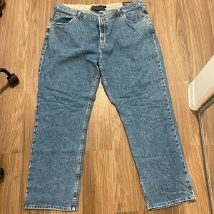 Brand New- Relaxed Fit Tommy Hilfiger Jeans